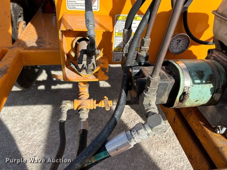 image for item NJ9544 LeeBoy L150 tack distributor