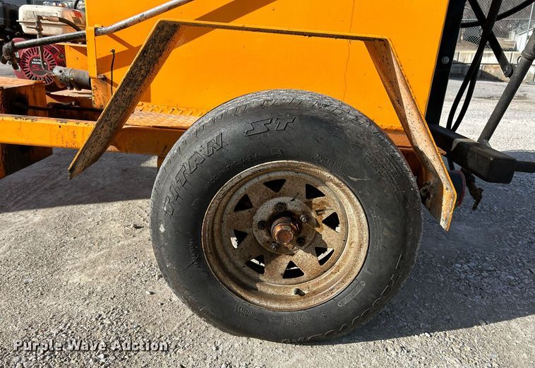 image for item NJ9544 LeeBoy L150 tack distributor