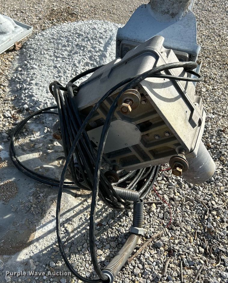 image for item NJ9545 (2) Whelen WPS4004 emergency sirens