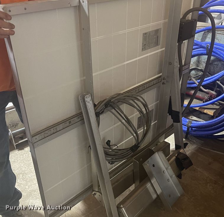 image for item NJ9545 (2) Whelen WPS4004 emergency sirens