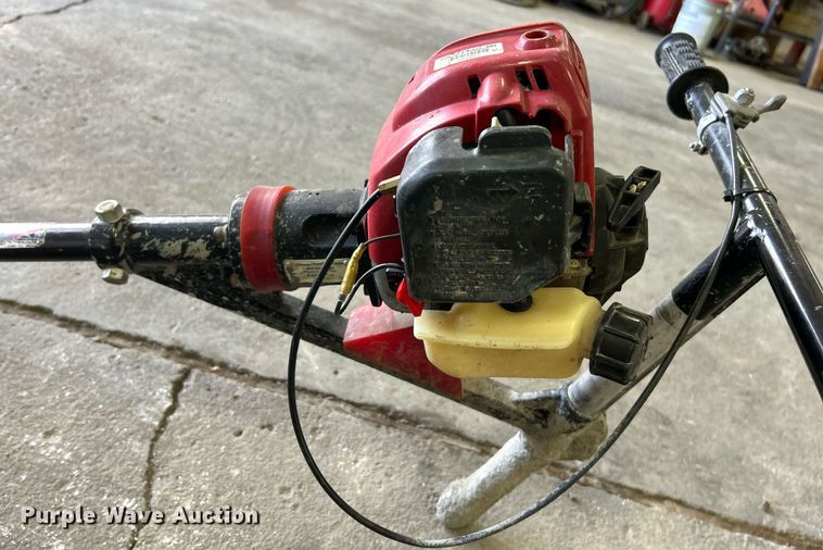 image for item NJ9547 Black Beauty vibrating screed