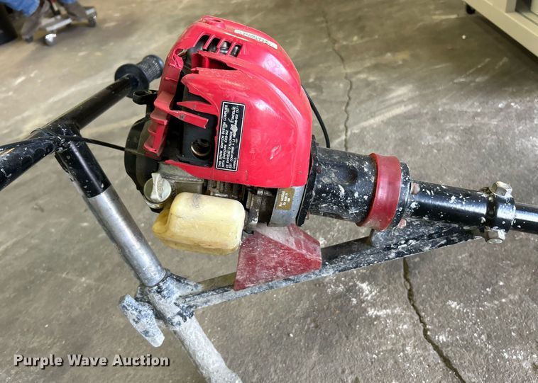 image for item NJ9547 Black Beauty vibrating screed