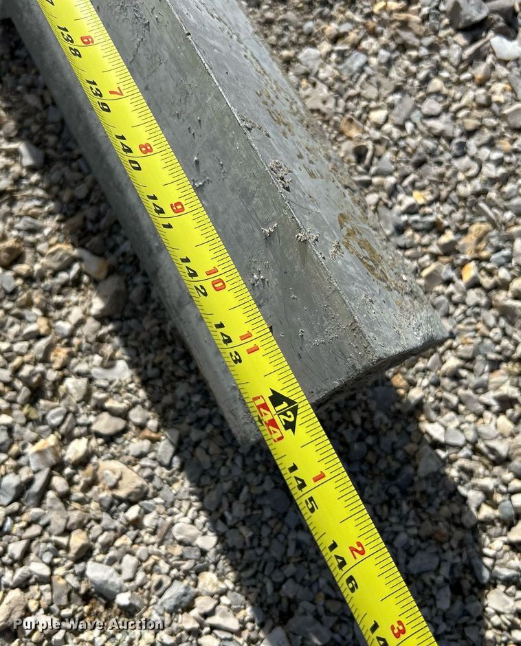 image for item NJ9547 Black Beauty vibrating screed