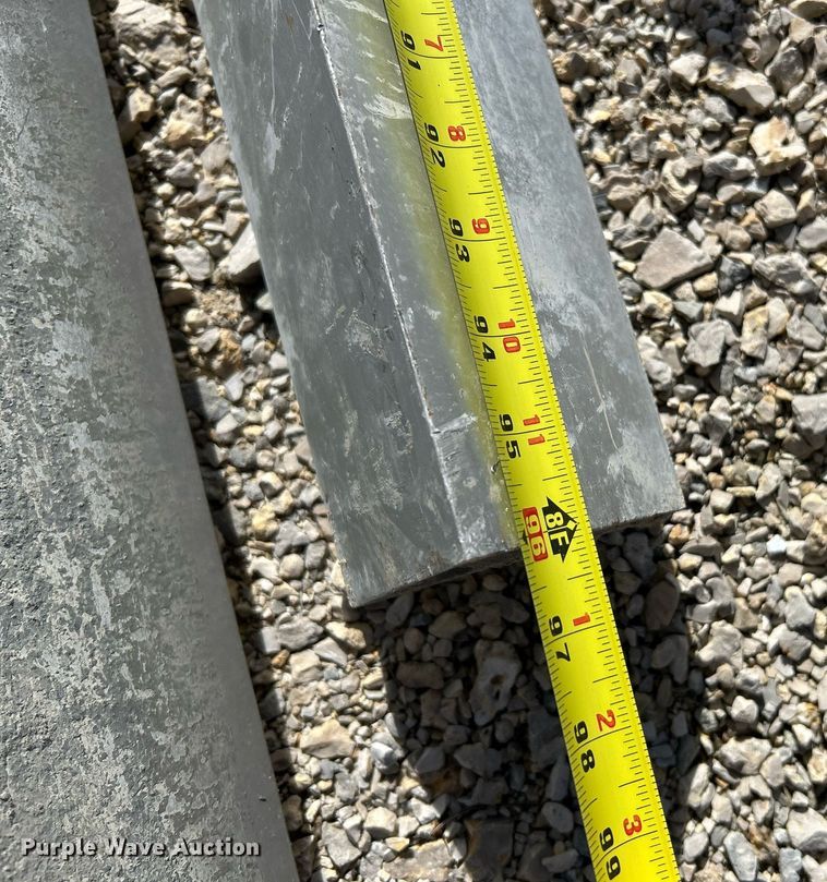 image for item NJ9547 Black Beauty vibrating screed