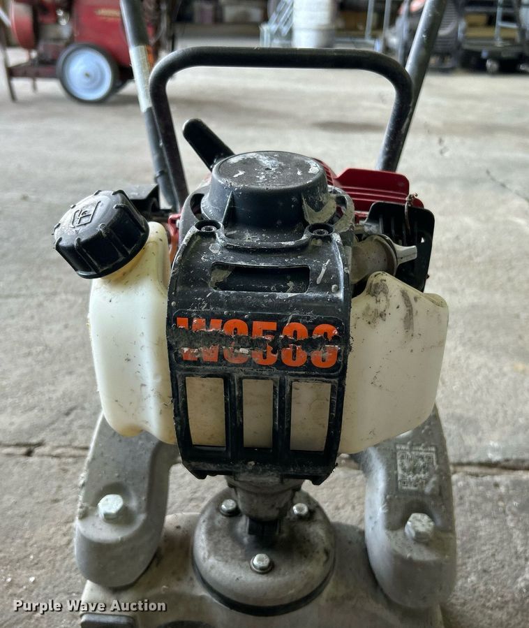 image for item NJ9552 ScreeDemon WS500 vibrating screed