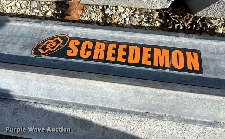 image for item NJ9552 ScreeDemon WS500 vibrating screed