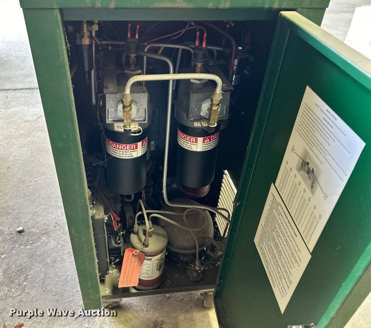 image for item NJ9557 Four Seasons  59900 refrigerant recycling and recharging system