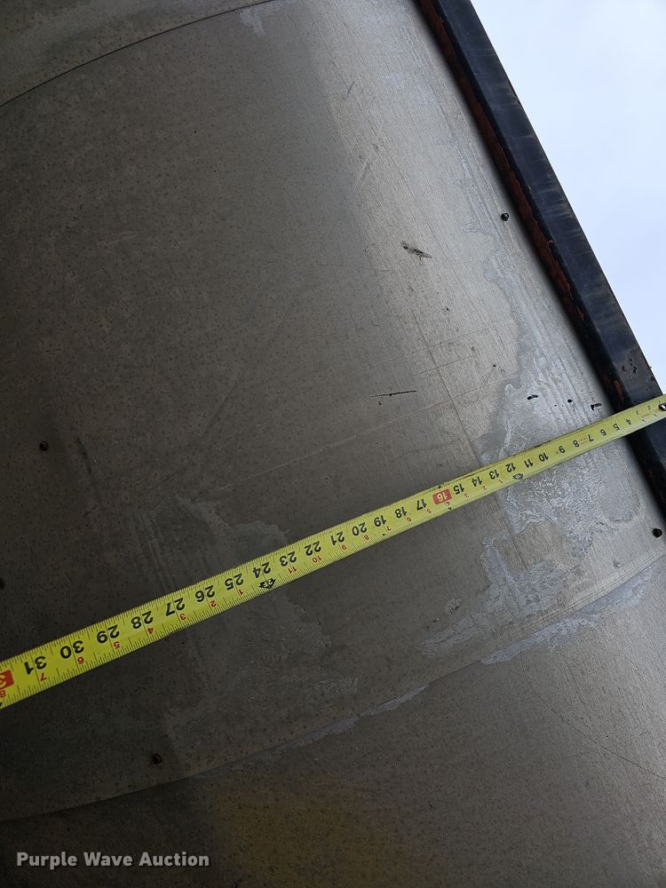 image for item NP9144 1994 International 4800 manure spreader truck