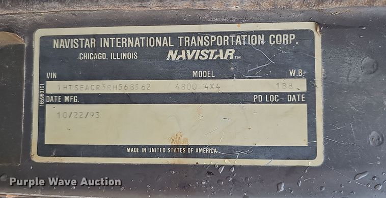 image for item NP9144 1994 International 4800 manure spreader truck