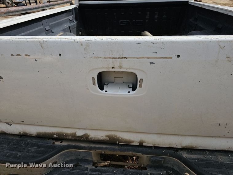 image for item NP9154 2004 GMC Sierra 1500 Ext. Cab pickup truck