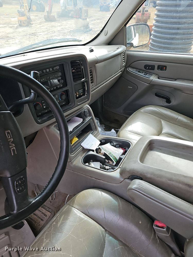 image for item NP9154 2004 GMC Sierra 1500 Ext. Cab pickup truck