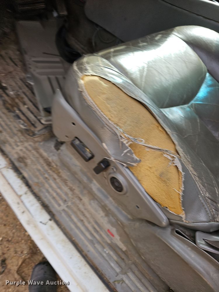 image for item NP9154 2004 GMC Sierra 1500 Ext. Cab pickup truck