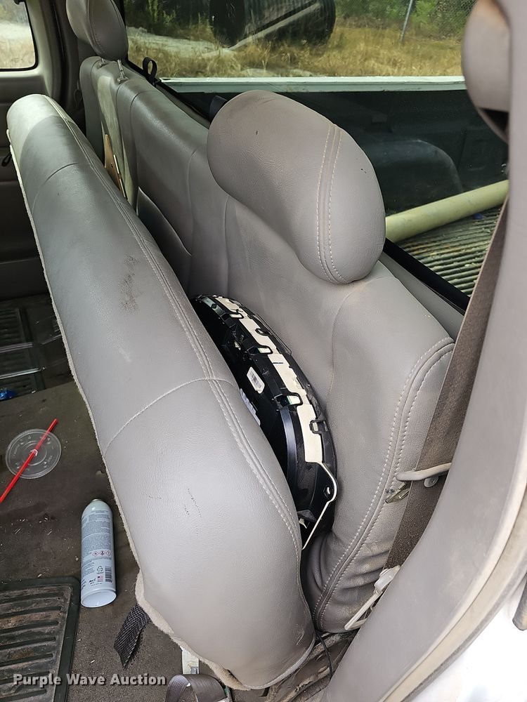 image for item NP9154 2004 GMC Sierra 1500 Ext. Cab pickup truck