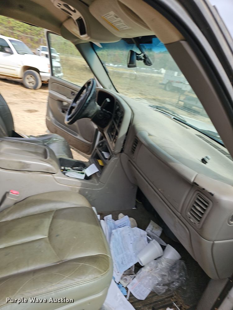 image for item NP9154 2004 GMC Sierra 1500 Ext. Cab pickup truck