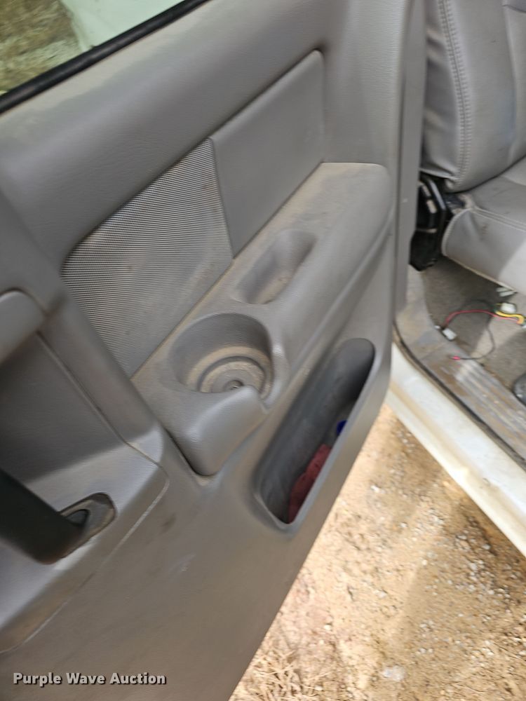 image for item NP9154 2004 GMC Sierra 1500 Ext. Cab pickup truck