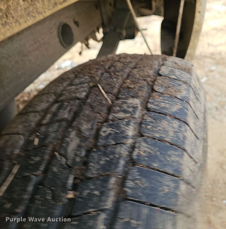 image for item NP9154 2004 GMC Sierra 1500 Ext. Cab pickup truck