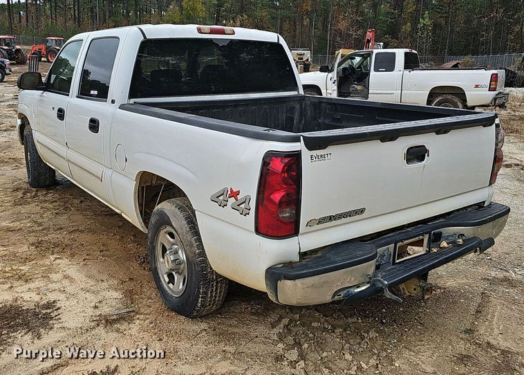 image for item NP9156 2007 Chevrolet  Silverado 1500 Crew Cab pickup truck