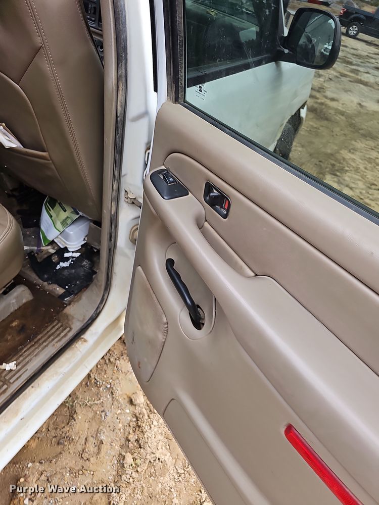 image for item NP9156 2007 Chevrolet  Silverado 1500 Crew Cab pickup truck