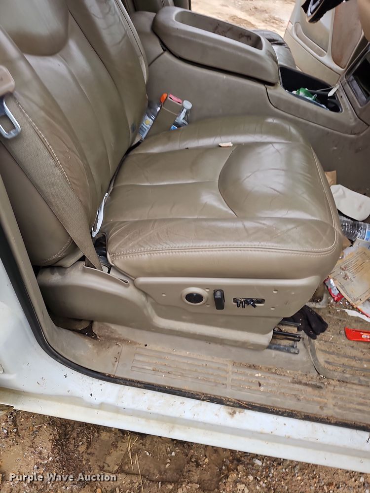 image for item NP9156 2007 Chevrolet  Silverado 1500 Crew Cab pickup truck