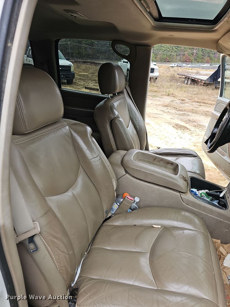 image for item NP9156 2007 Chevrolet  Silverado 1500 Crew Cab pickup truck