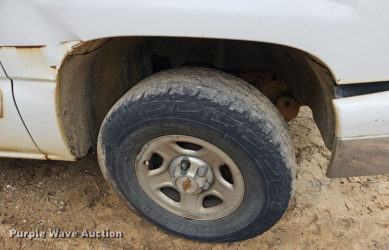 image for item NP9156 2007 Chevrolet  Silverado 1500 Crew Cab pickup truck