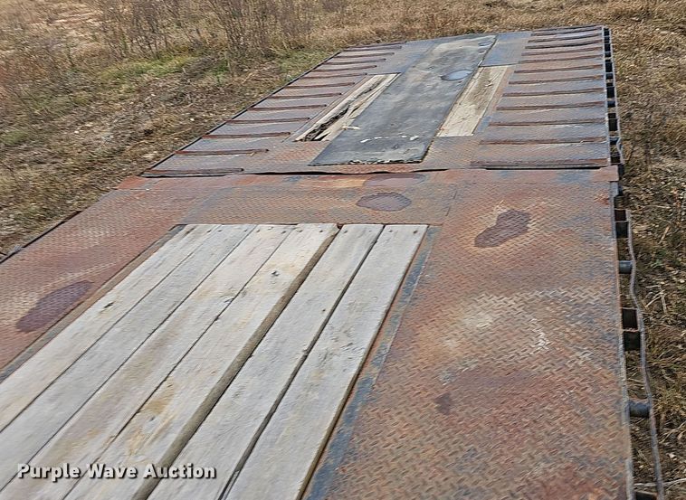 image for item NP9160 2012 Parker tilt deck equipment trailer