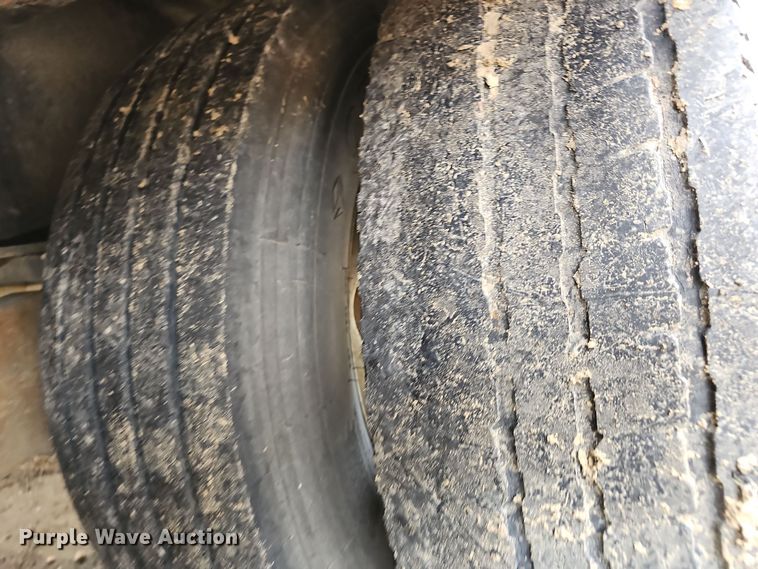 image for item NP9160 2012 Parker tilt deck equipment trailer