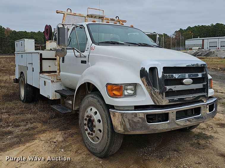 image for item NP9161 2008 Ford F750 Super Duty XL utility / service truck