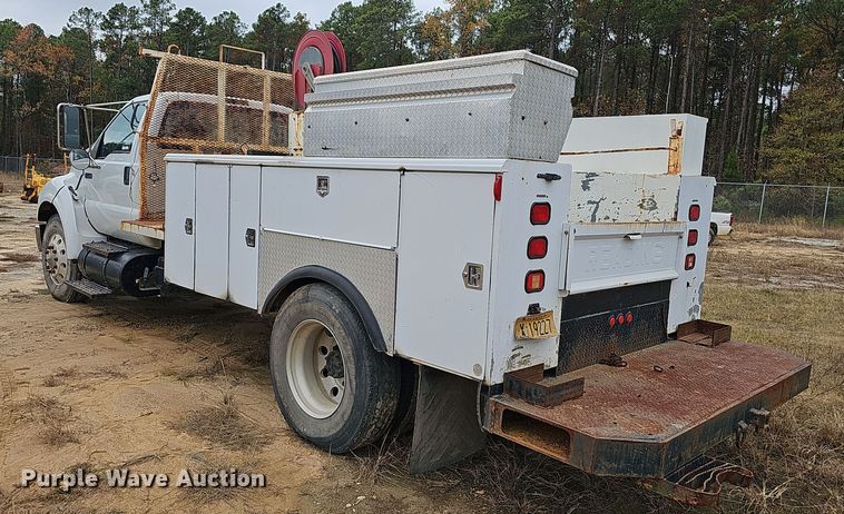 image for item NP9161 2008 Ford F750 Super Duty XL utility / service truck