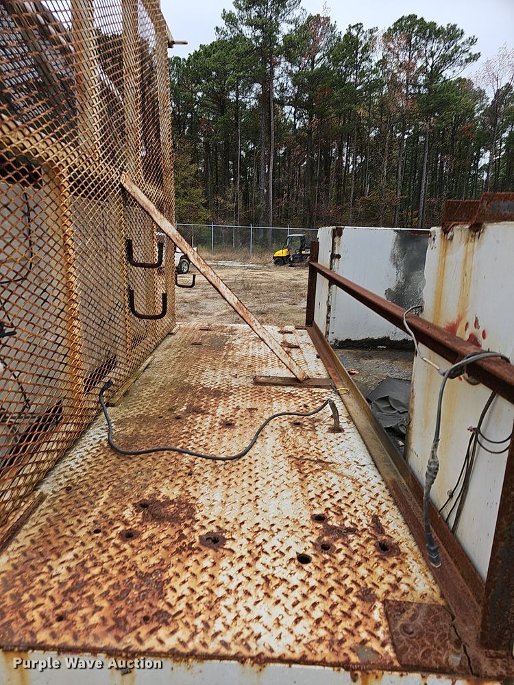 image for item NP9161 2008 Ford F750 Super Duty XL utility / service truck