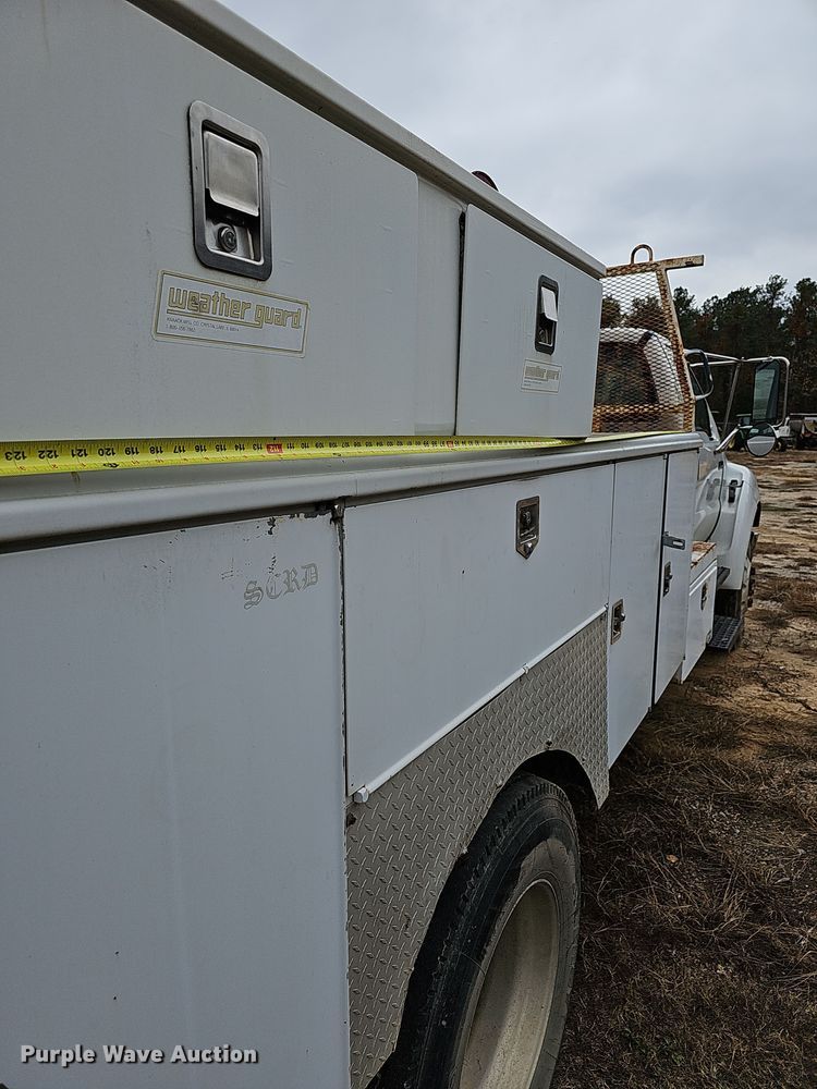 image for item NP9161 2008 Ford F750 Super Duty XL utility / service truck