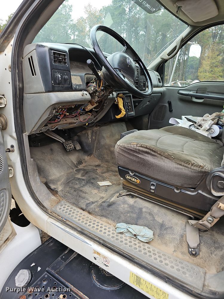 image for item NP9161 2008 Ford F750 Super Duty XL utility / service truck