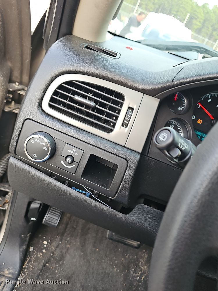 image for item NP9167 2011 Chevrolet Tahoe Police SUV