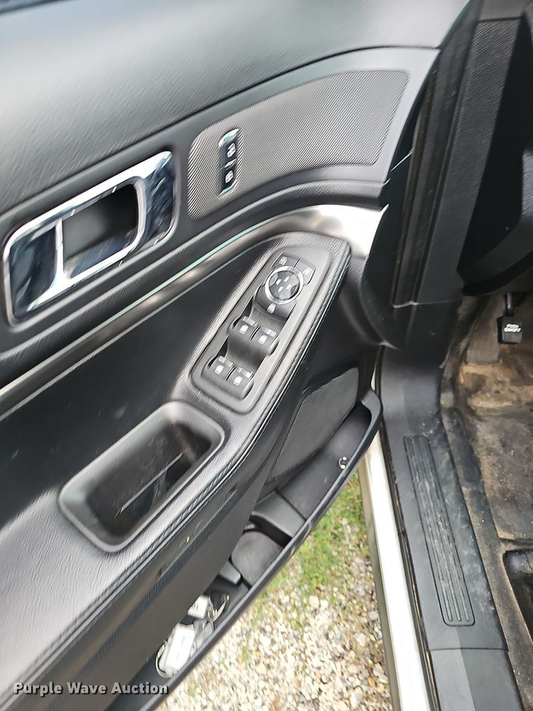 image for item NP9173 2016 Ford Explorer Police Interceptor  SUV