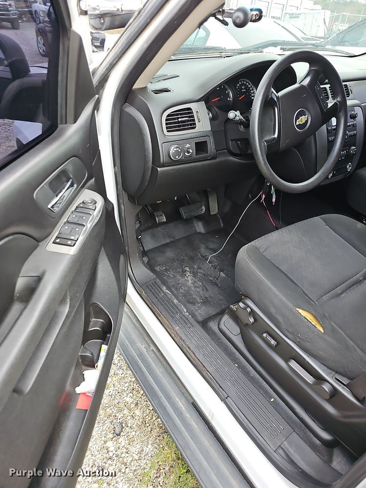 image for item NP9174 2011 Chevrolet Tahoe Police SUV