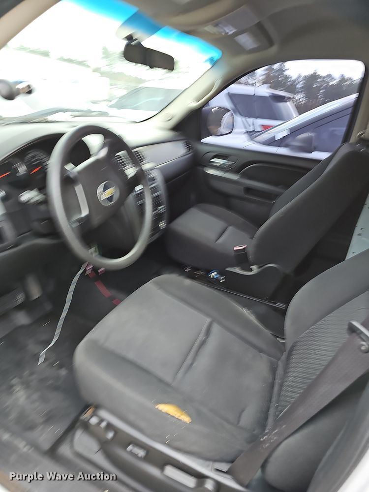 image for item NP9174 2011 Chevrolet Tahoe Police SUV