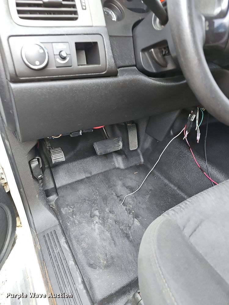 image for item NP9174 2011 Chevrolet Tahoe Police SUV