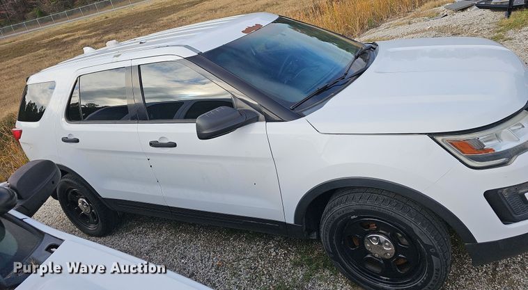 image for item NP9175 2016 Ford Explorer Police interceptor  SUV