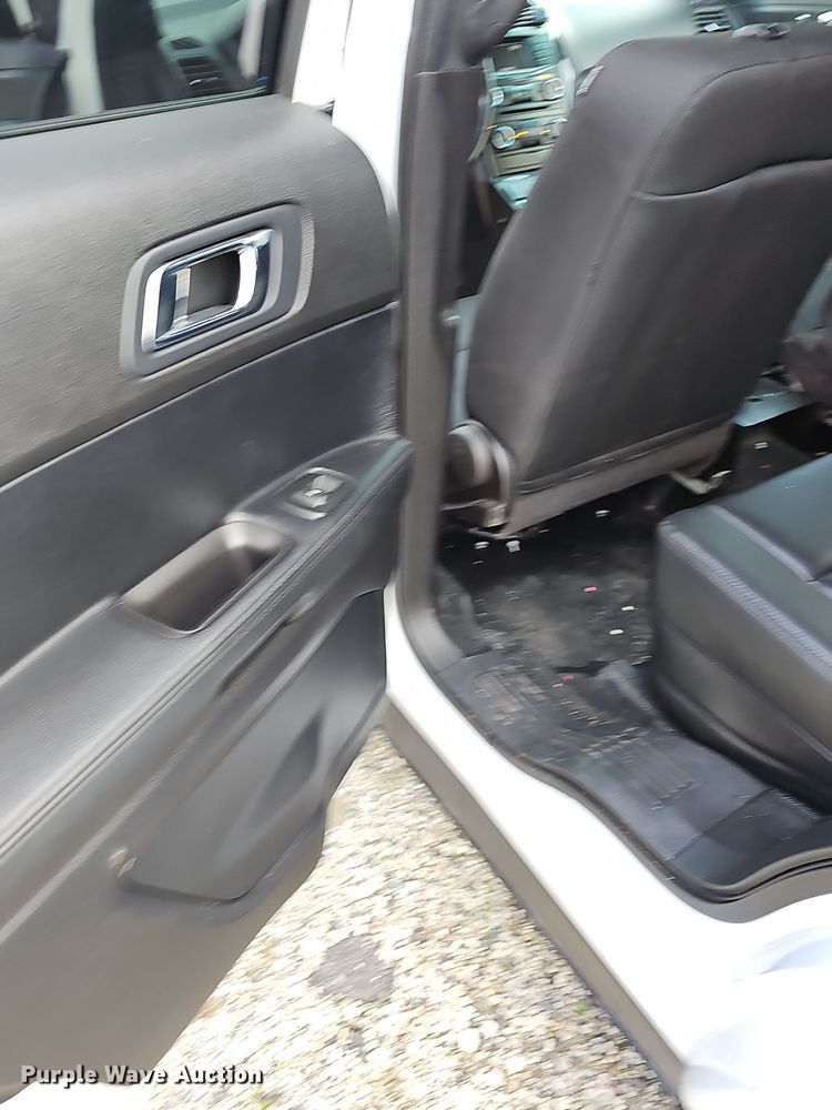 image for item NP9175 2016 Ford Explorer Police interceptor  SUV