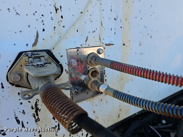 image for item NP9383 1995 Volvo White GMC semi truck