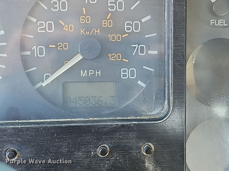 image for item NP9383 1995 Volvo White GMC semi truck