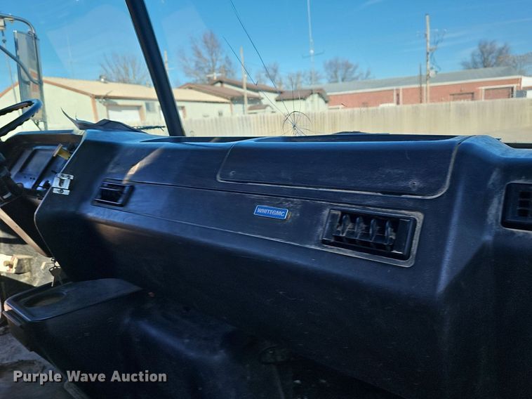 image for item NP9383 1995 Volvo White GMC semi truck