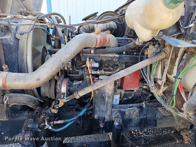 image for item NP9383 1995 Volvo White GMC semi truck