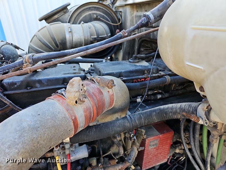 image for item NP9383 1995 Volvo White GMC semi truck