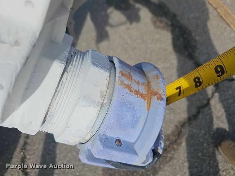 image for item NP9384 1993 Kenworth  T450 tank truck