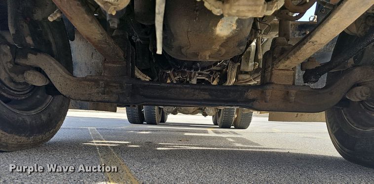 image for item NP9384 1993 Kenworth  T450 tank truck