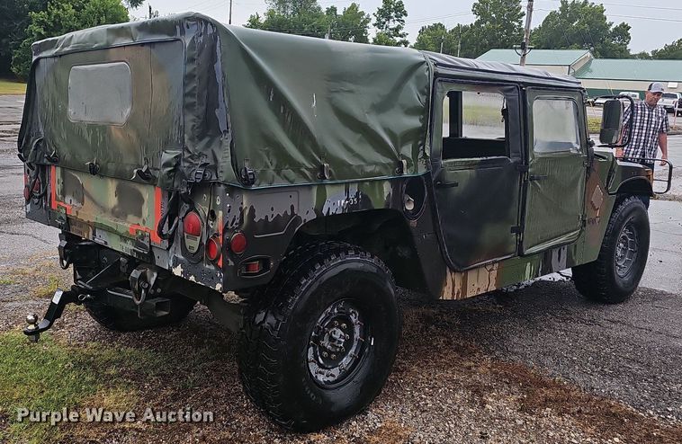 image for item NT9772 1991 AM General M1038 HUMVEE