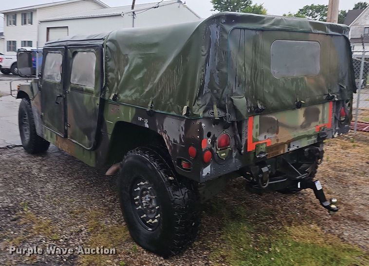 image for item NT9772 1991 AM General M1038 HUMVEE