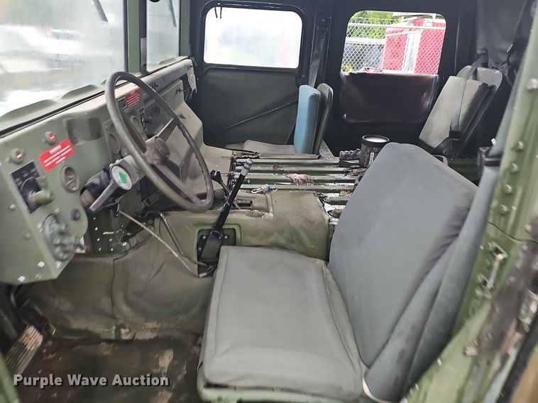 image for item NT9772 1991 AM General M1038 HUMVEE