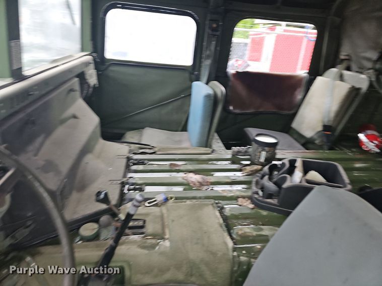 image for item NT9772 1991 AM General M1038 HUMVEE